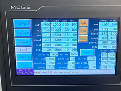 Configuración de la máquina cortadora de fibra de carbono.